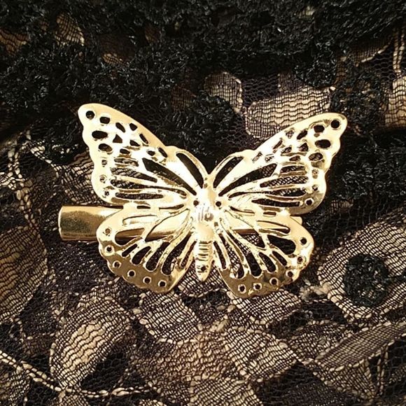 Butterfly Hair Clip! - Picture 2 of 8